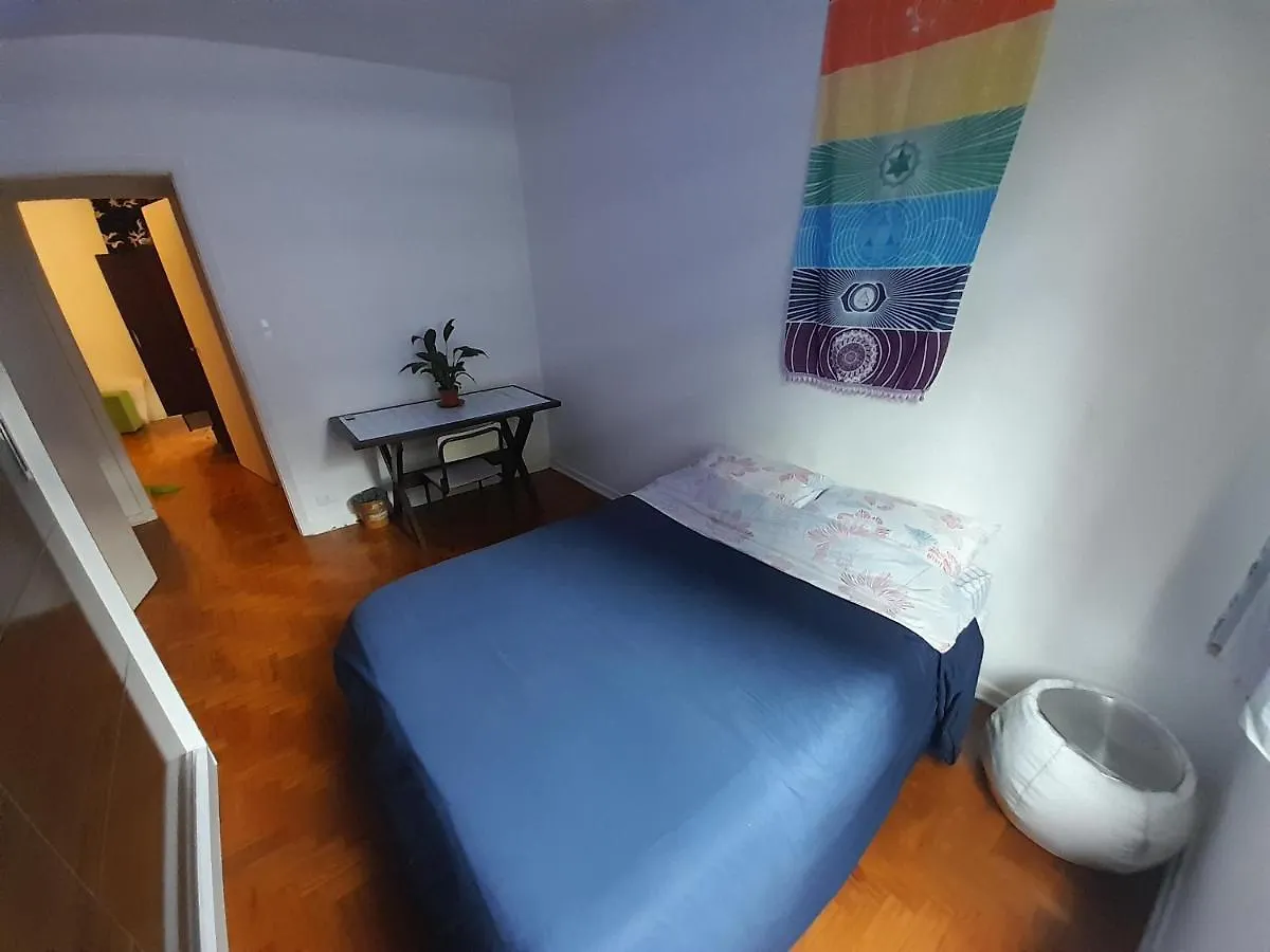Quarto Tranquilidade Em Apto Compartilhado São Paulo Brasil